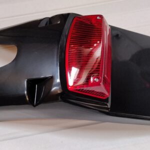 Bavette support de plaque universelle avec feu rouge à ampoule